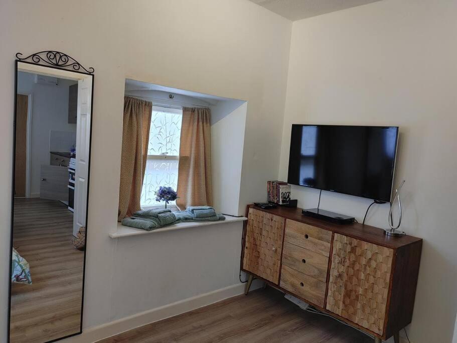 Cosy Flat In A Pretty Town. Apartment Crewkerne Luaran gambar